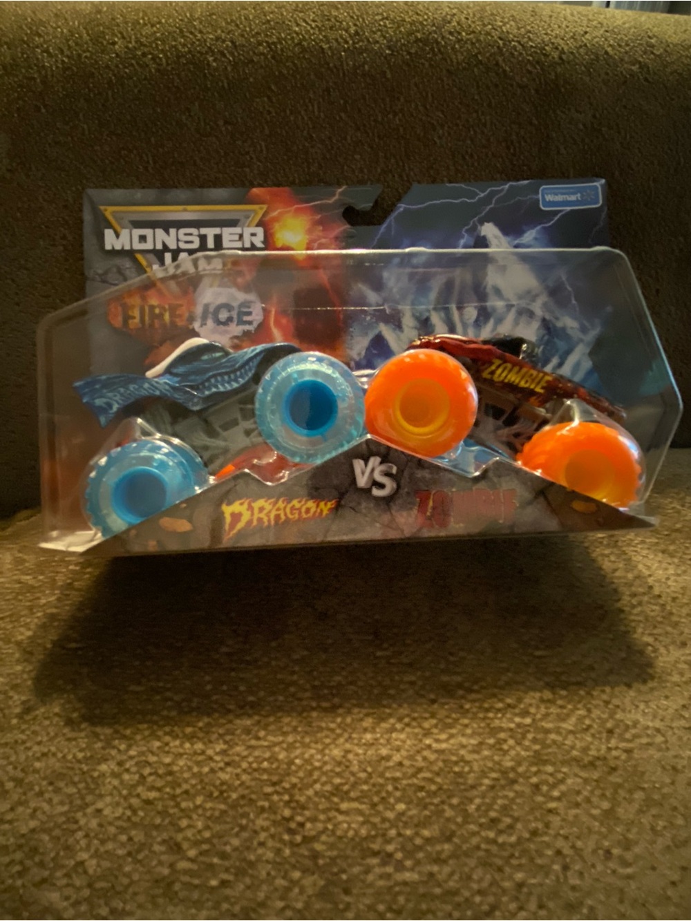 Monster Jam Fire & Ice 2-Pack Dragon vs Zombie